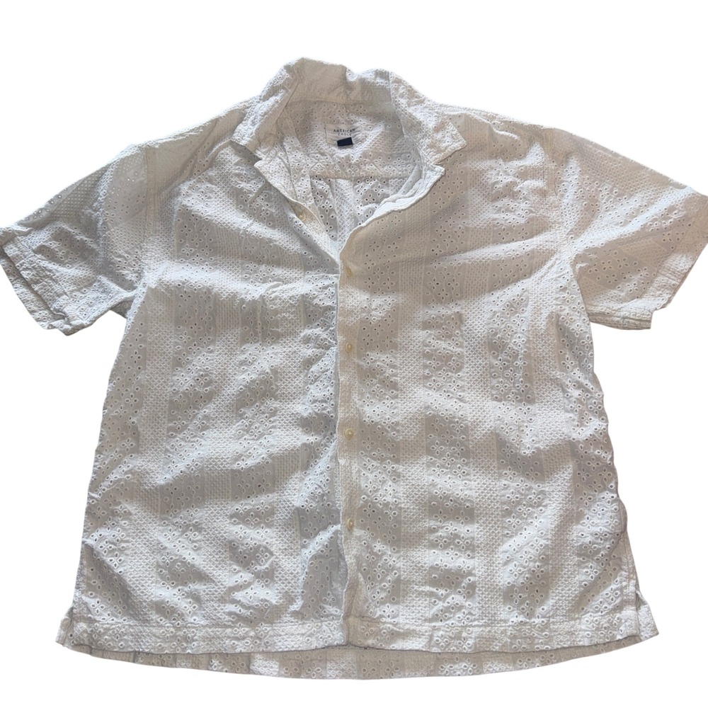 American Eagle Eyelet Button Down Medium White Short Sleeve Shirt beach